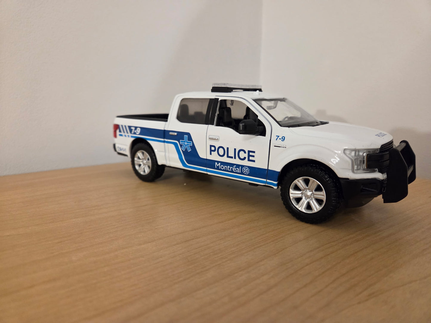 Service de Police de la ville de Montréal - F-150 1/24