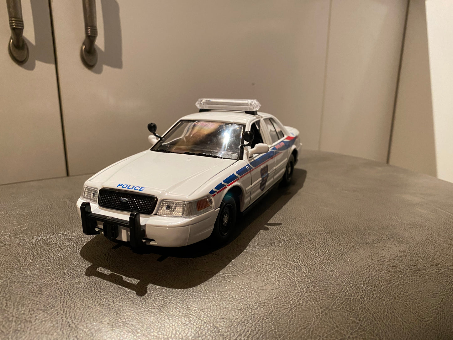 Service de police de Thetford Mines - Ford Crown Victoria 2010 - 1:24