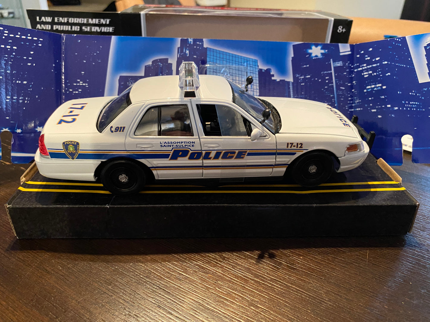 Assomption-Saint-Sulpice - Ford Crown Victoria