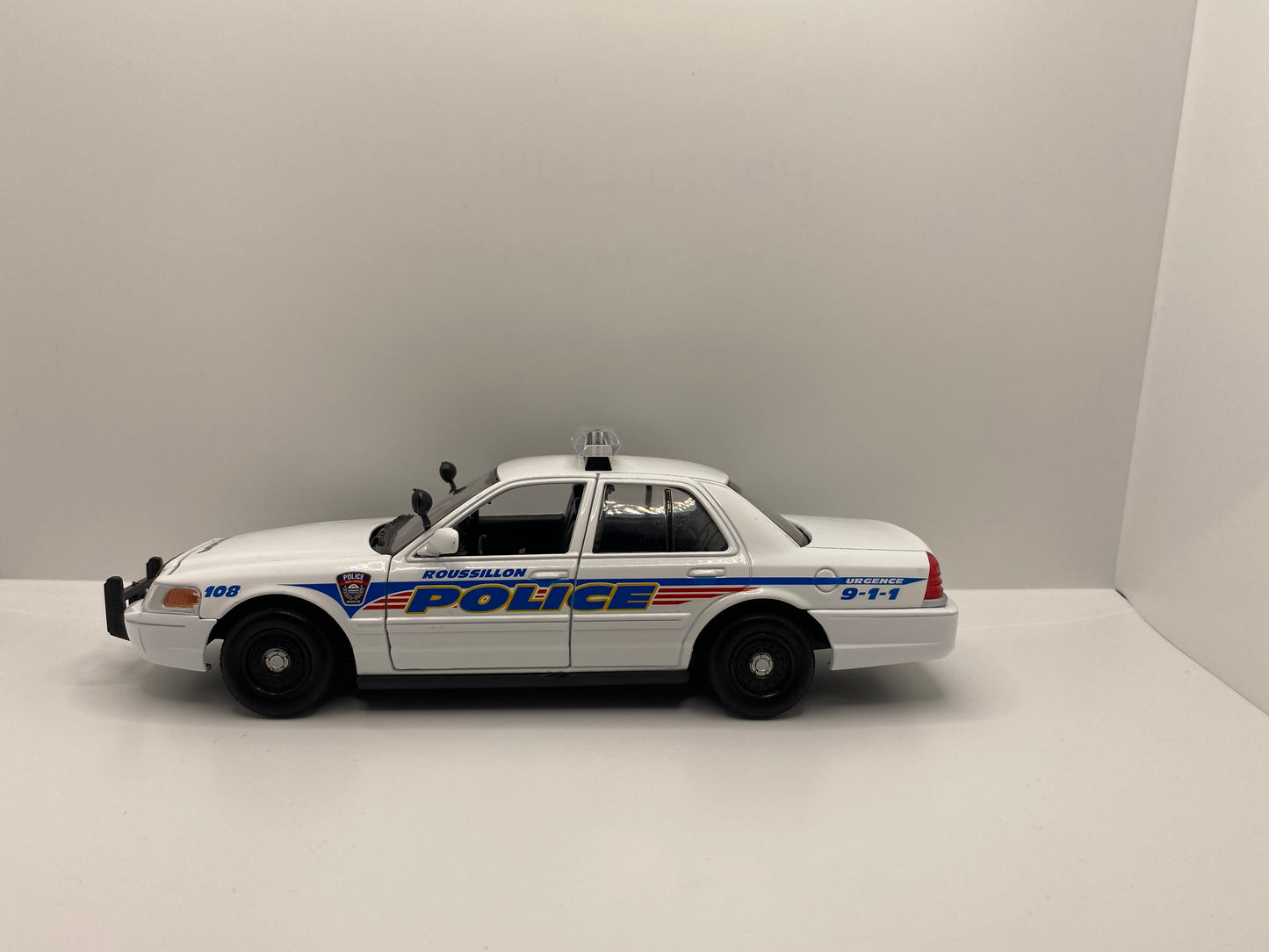 Service de police de Roussillon - Ford Crown Victoria