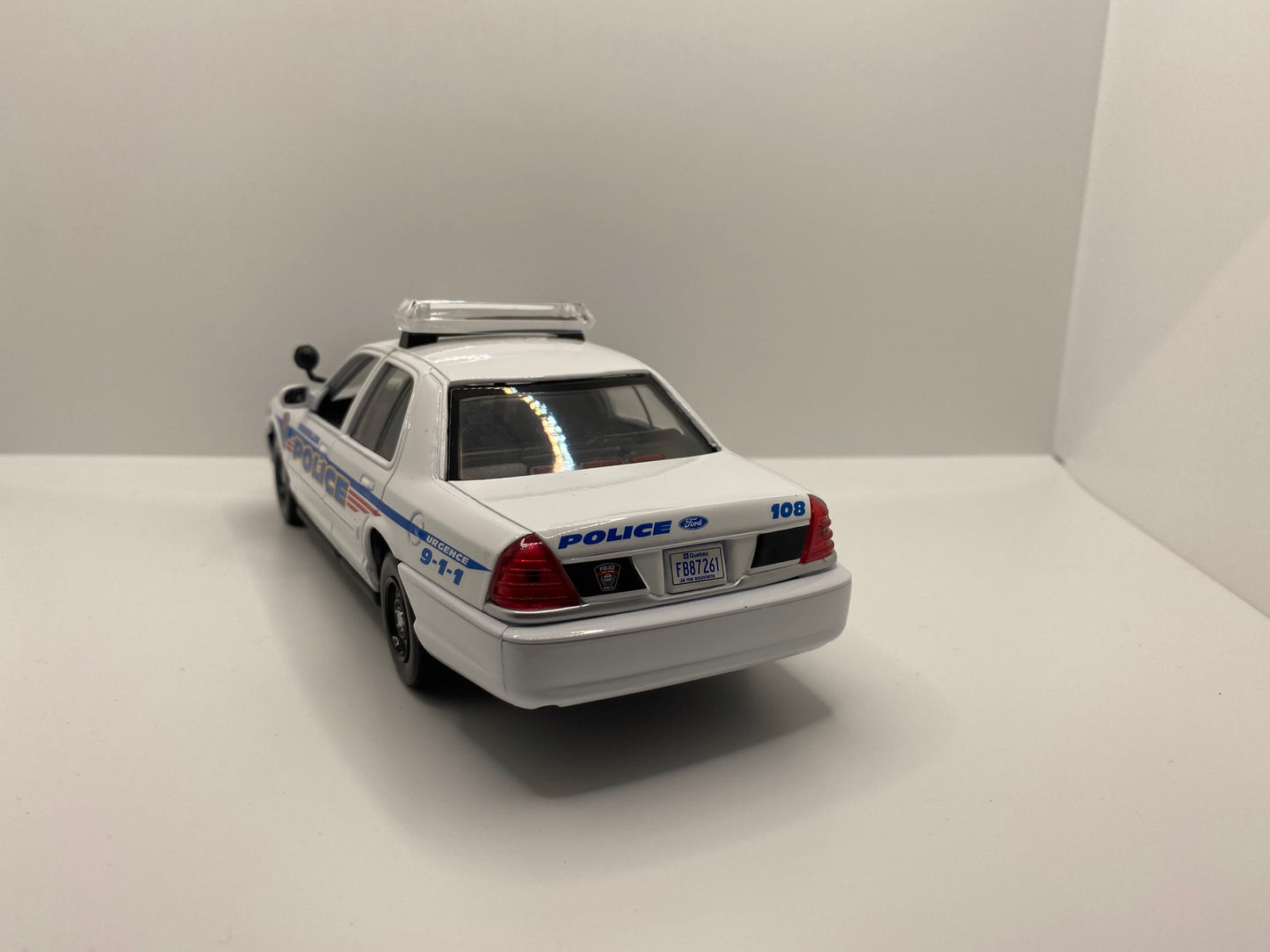 Service de police de Roussillon - Ford Crown Victoria
