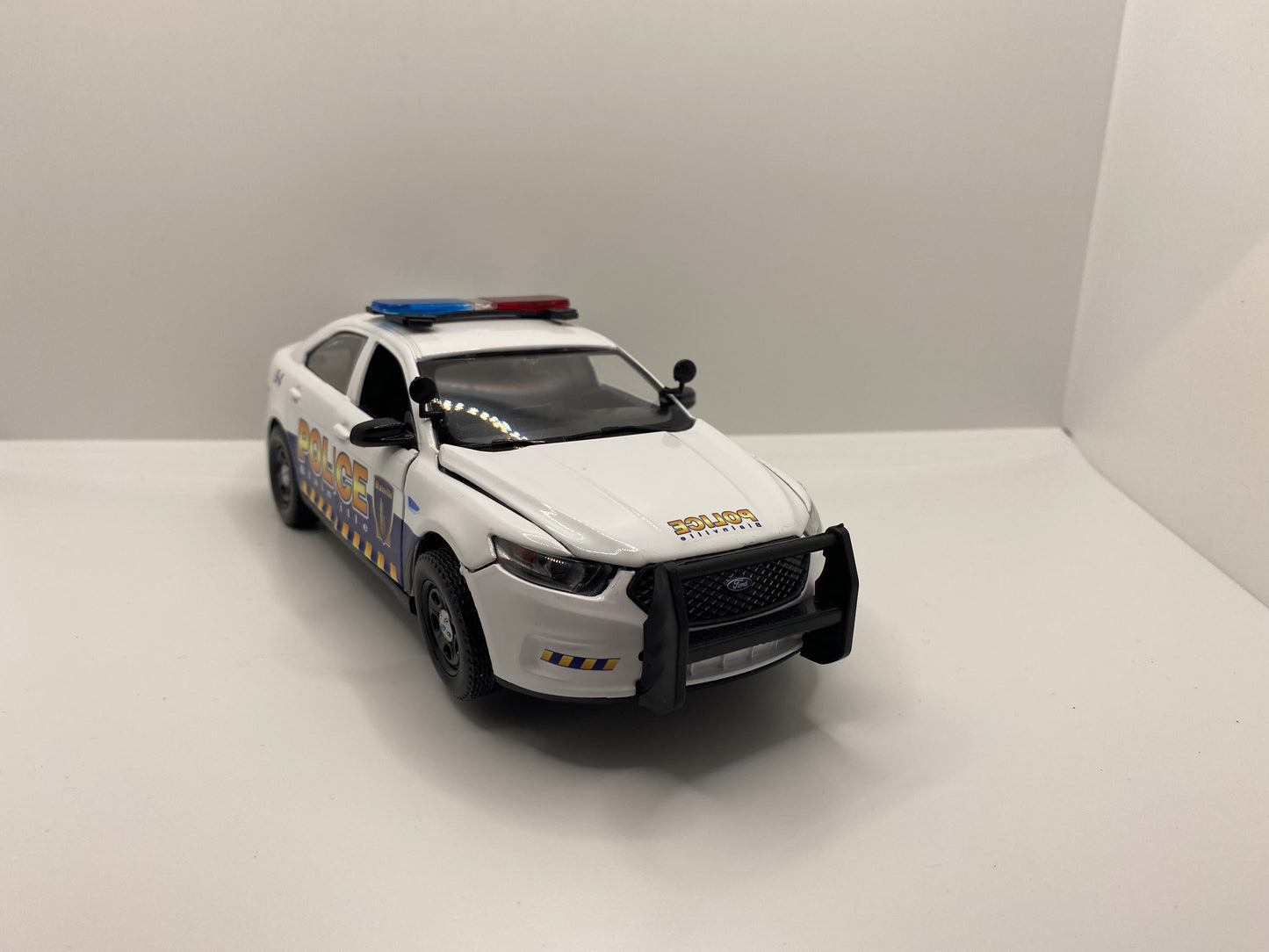 Service de police de Blainville - Ford Taurus