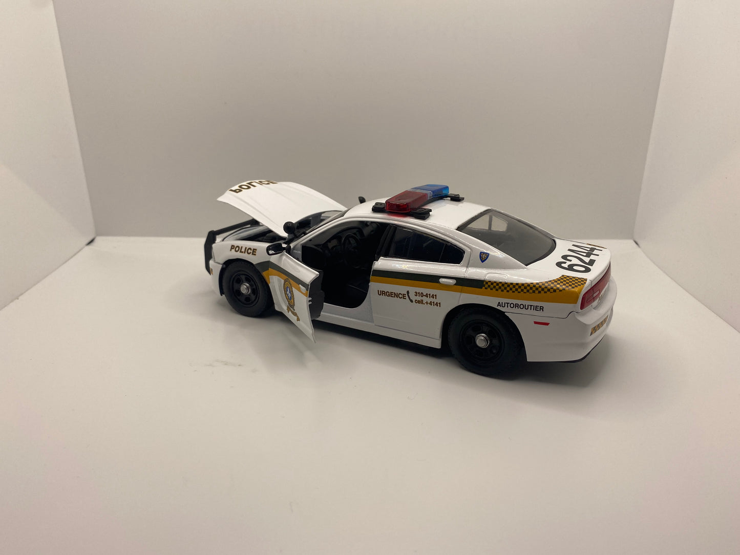 Sûreté du Québec - SQ - Dodge Charger 2011