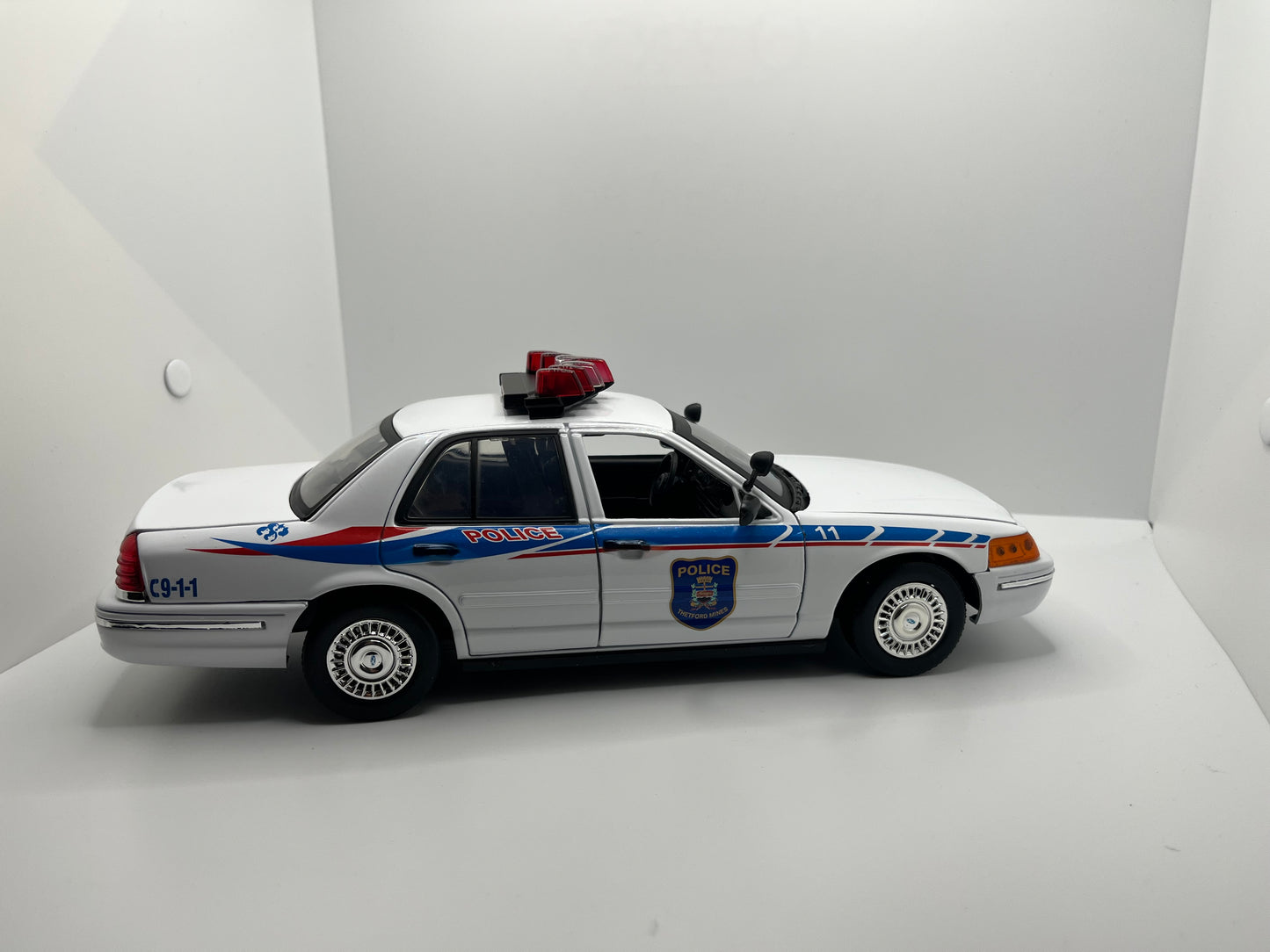 Service de police de Thetford Mines - Ford Crown Victoria 2010 - 1:18