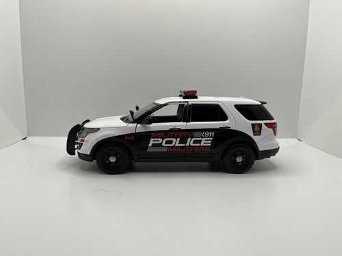 Diecast Police 1/24 - Police Militaire Canadien - Explorer / VUS - Light & Sound
