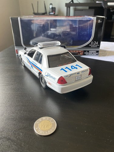 Diecast 1/24 - Crown Victoria - Quebec Police De Saguenay