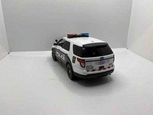 Diecast Police 1/24 - Police Militaire Canadien - Explorer / VUS - Light & Sound