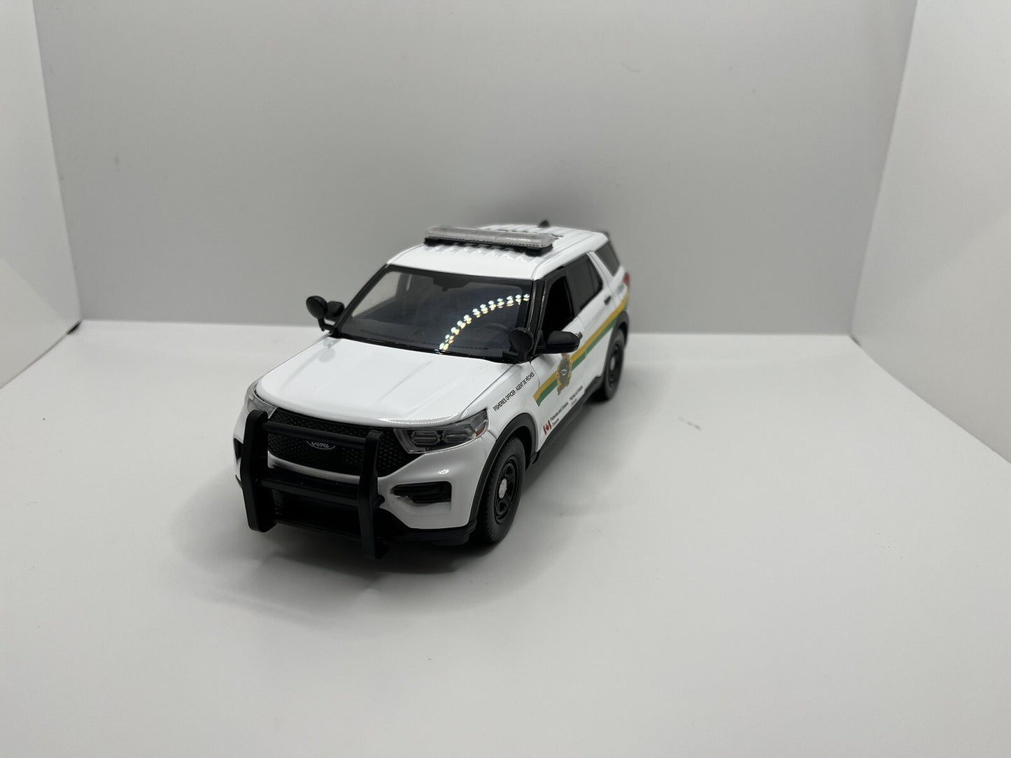 Pêches et Océans du Canada Fisheries and Oceans / Explorer 2022 / Diecast 1/24