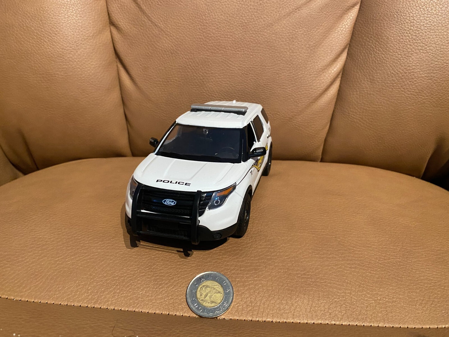 Akwesasne Mohawk Police - Diecast 1/24 - Explorer ° SUV - No Light & No Sound