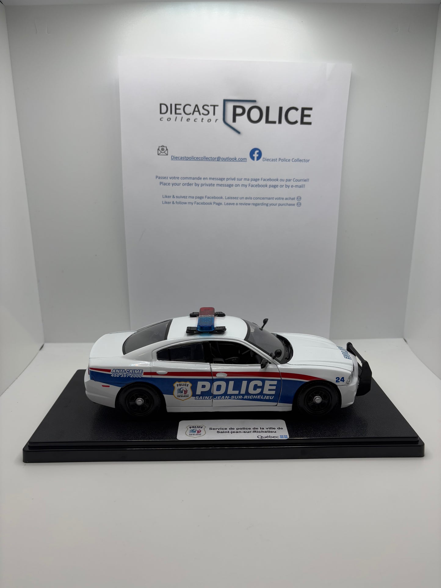 Service de police Saint-Jean-sur-Richelieu - Dodge Charger 2011 1/24