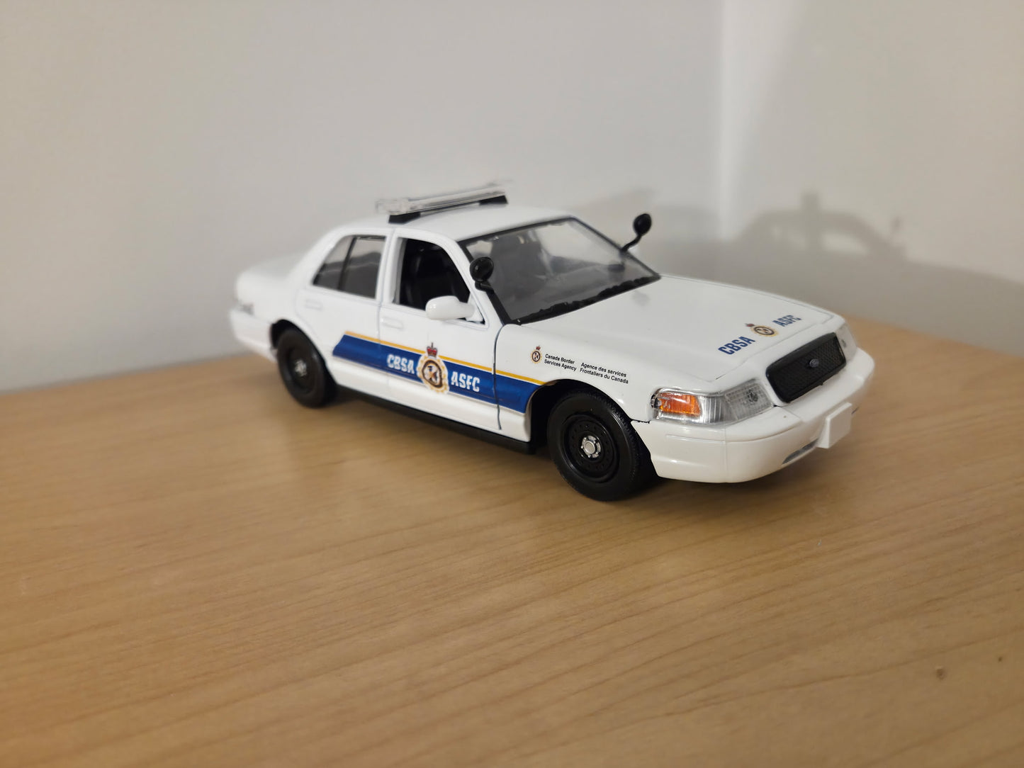 Service Frontalier du Canada - CBSA - Ford Crown Victoria 1/24