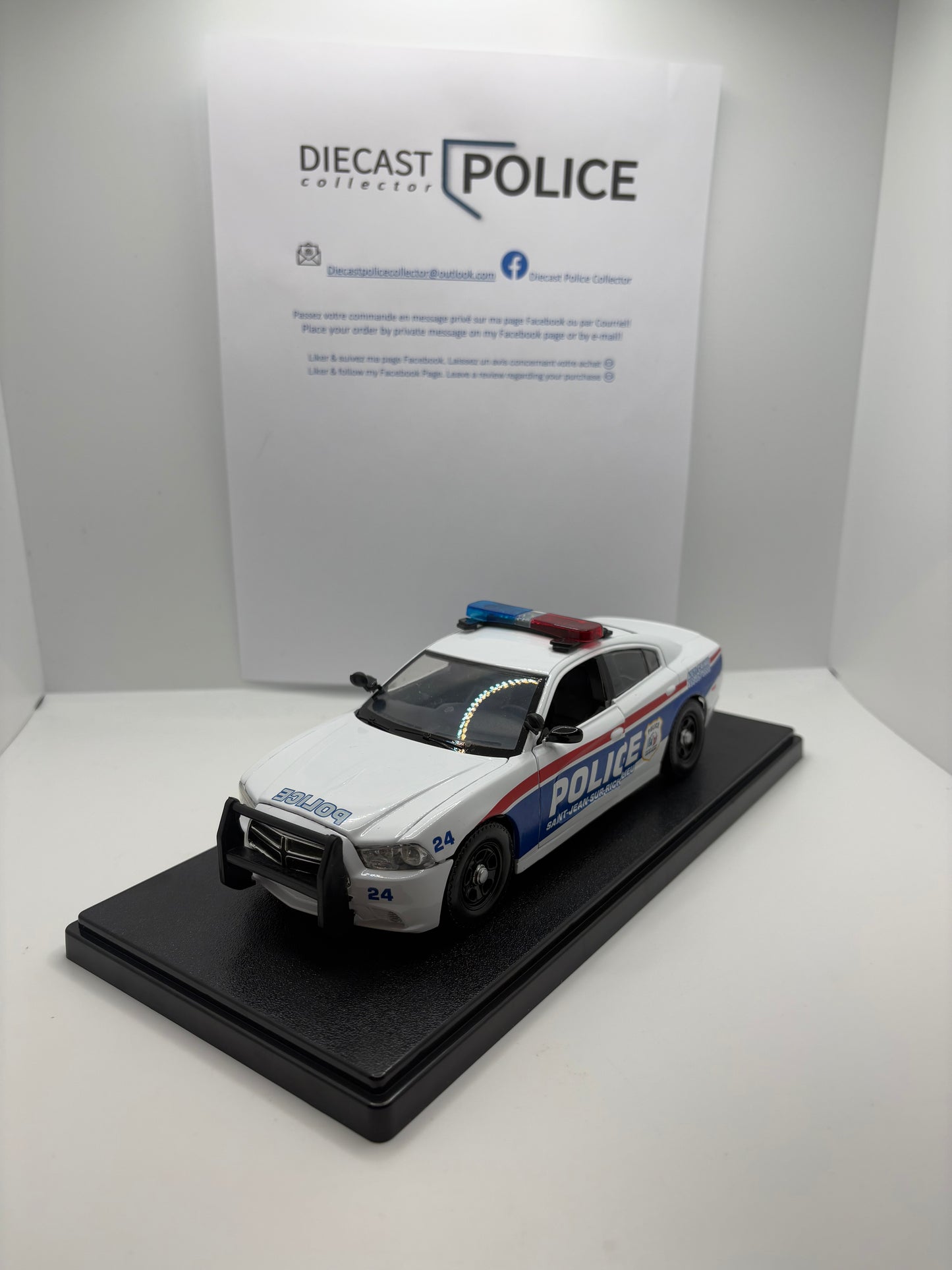 Service de police Saint-Jean-sur-Richelieu - Dodge Charger 2011 1/24