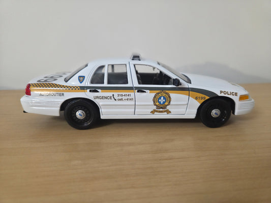 Sûreté du Québec - Ford Crown Victoria 1/27 & Présentoir inclus