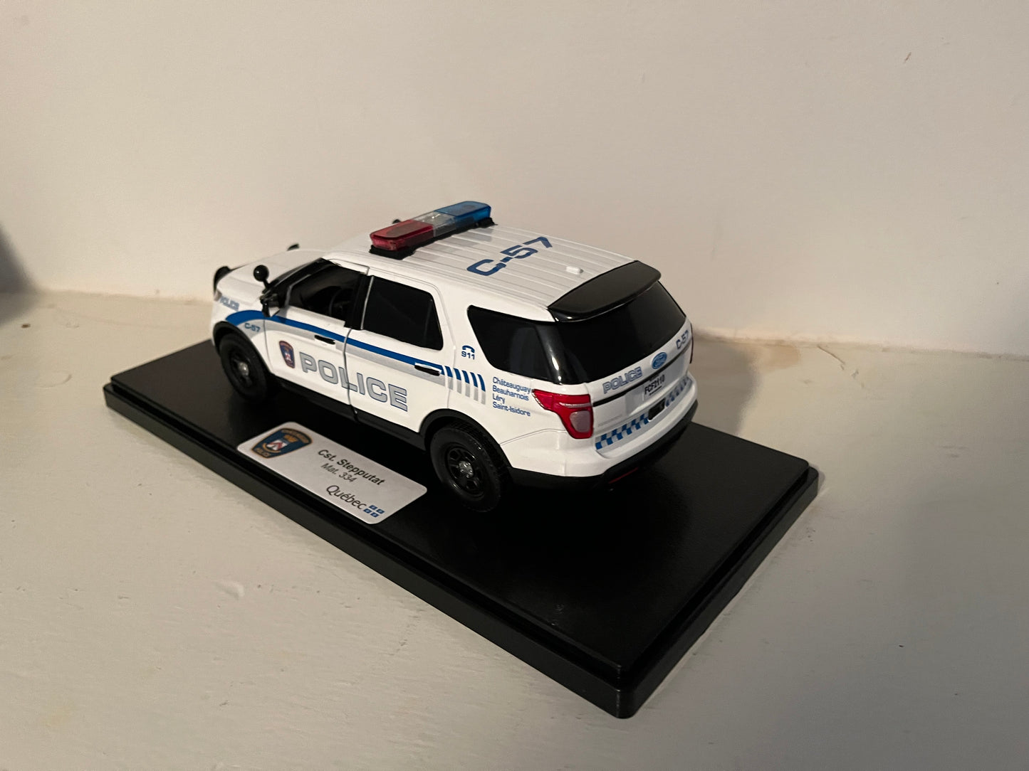 Service de police de Châteauguay - Ford explorer 2015 1/24