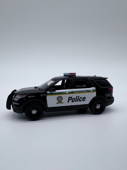 Sûreté du Québec - Ford Explorer 2015 - 1:43 - Présentoir personnalisé inclus*