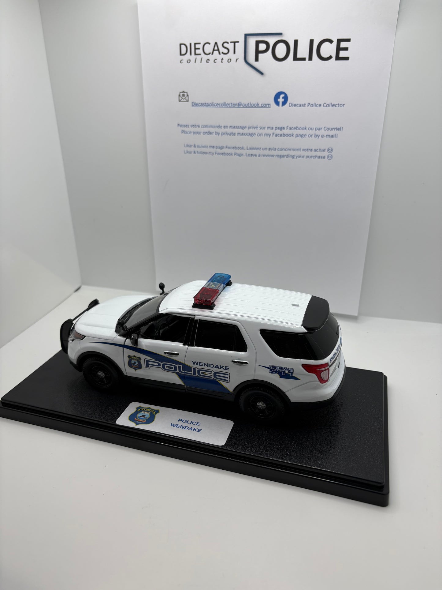 Police de Wendake - Ford Explorer 1/24 - Présentoir personnalisé en extra $