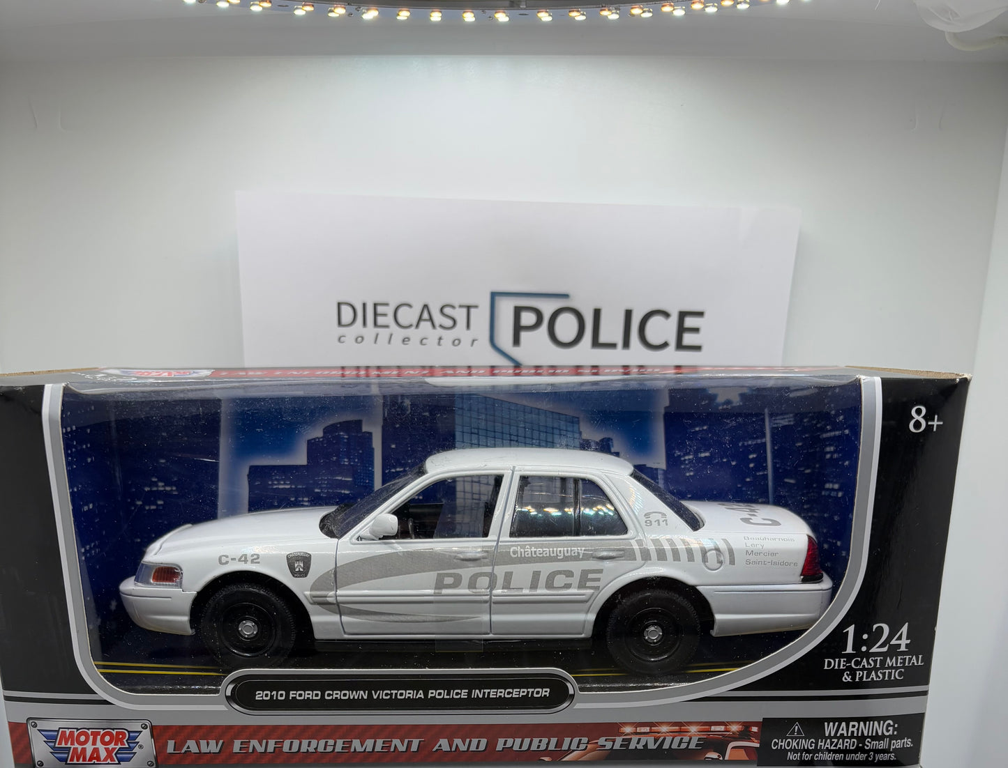 Service de police de Châteauguay - Ford Crown Victoria 1/24