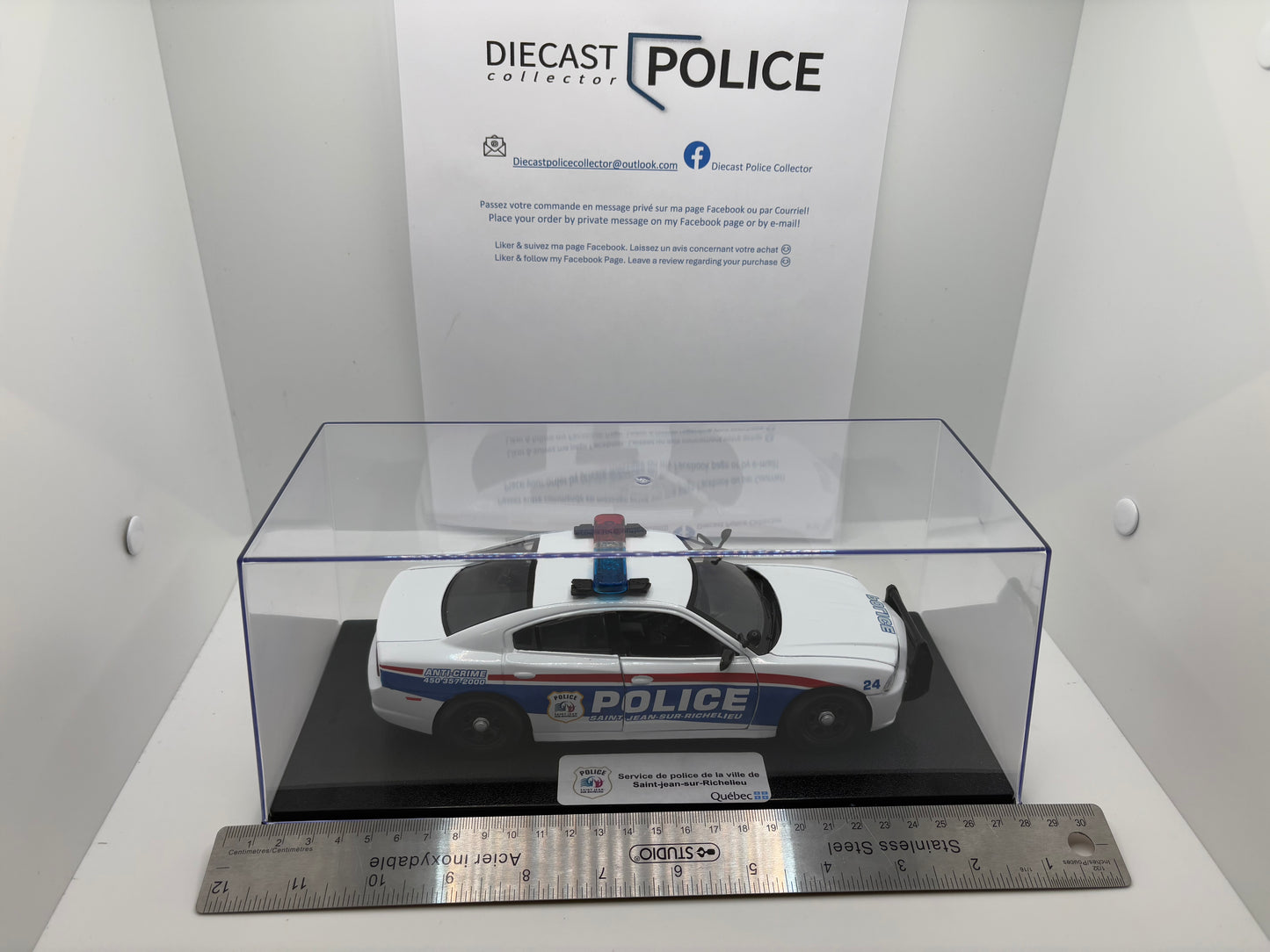 Service de police Saint-Jean-sur-Richelieu - Dodge Charger 2011 1/24