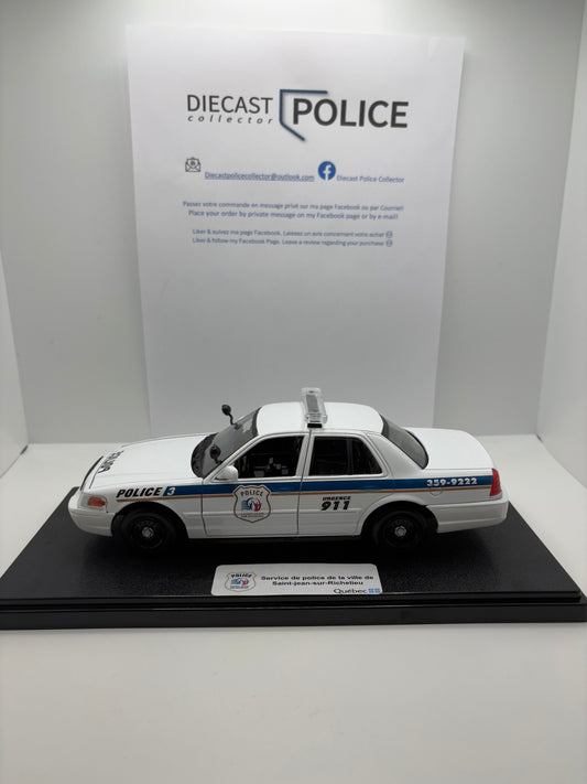 Service de police Saint-Jean-sur-Richelieu - Ford crown Victoria 2011 1/24