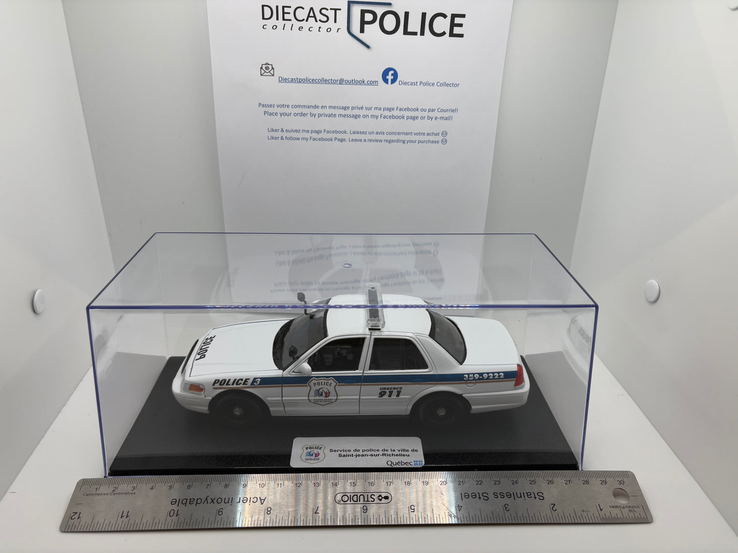 Service de police Saint-Jean-sur-Richelieu - Ford crown Victoria 2011 1/24