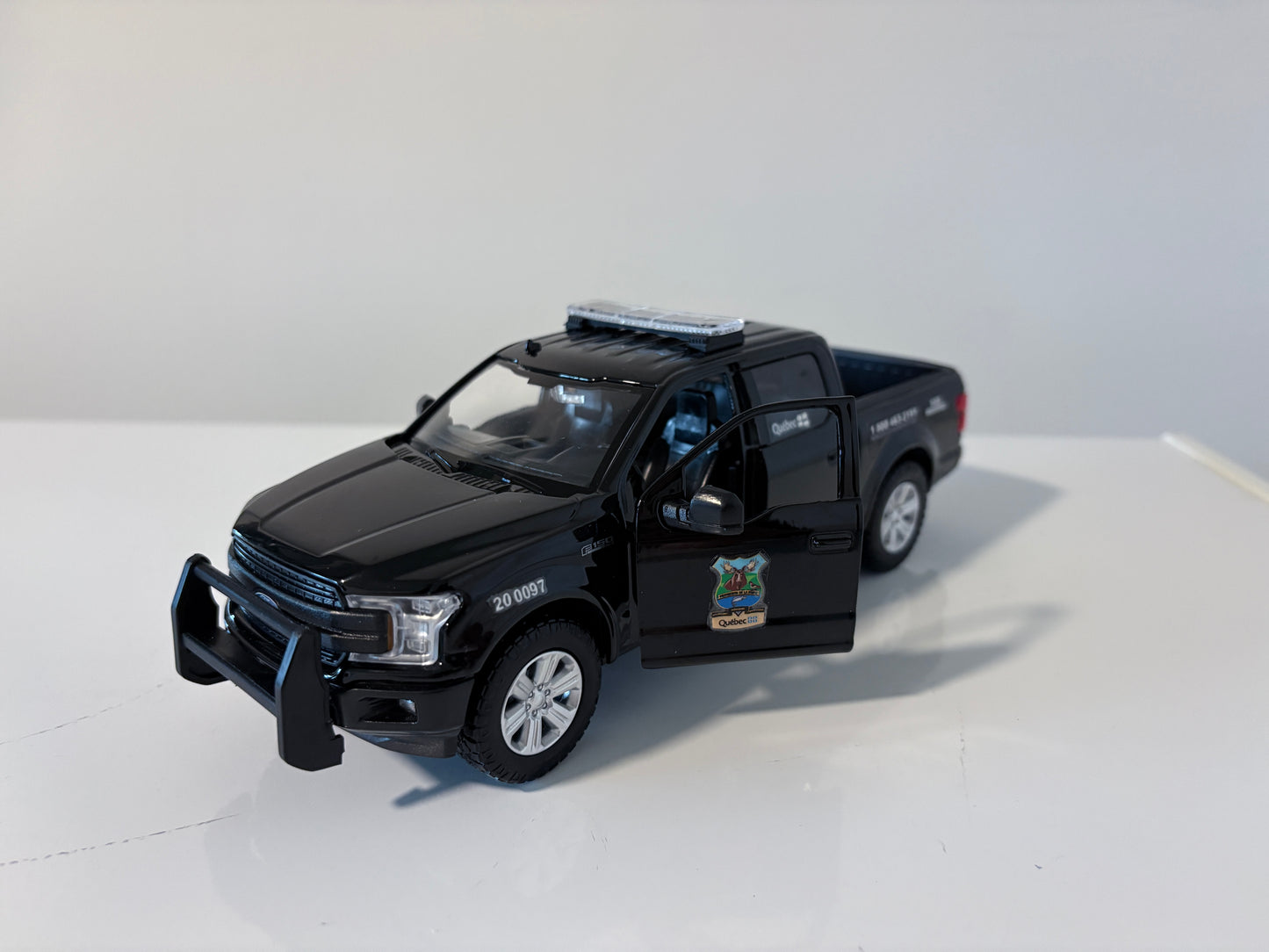 Protection de la faune du Québec - F-150 1/24
