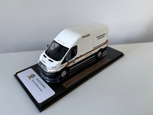 Sûreté du Québec - Ford Transit 1/43 & Présentoir inclus