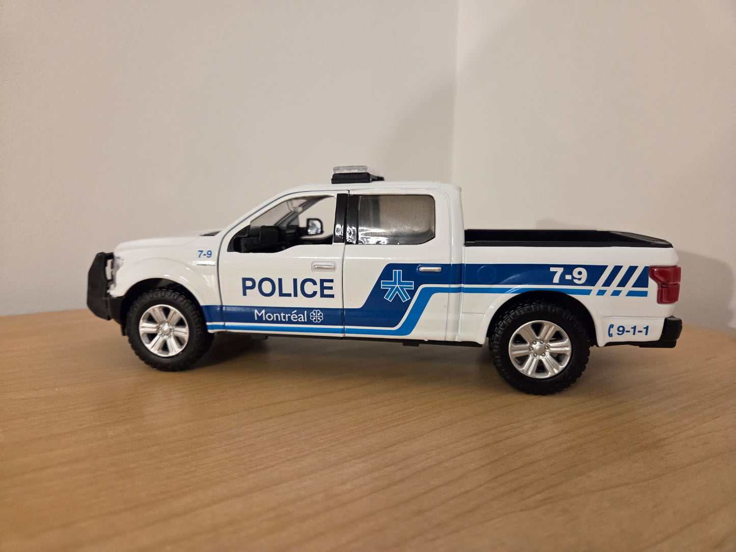 Service de Police de la ville de Montréal - F-150 1/24